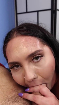 La tettona formosa jadynn stone viene scopata dal grande cazzo bianco di preston