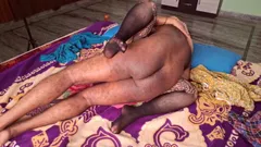 भारतीय सुंदरी ने शॉवर के बाद रोमांटिक सेक्स किया