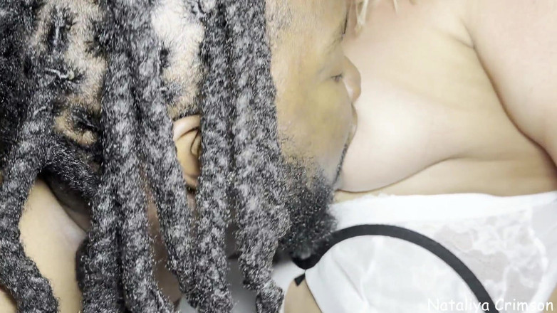 Nataliya Crimson: Efsanevi orta yaşlı seksi kadın Musa'yı ve büyük zenci yarağını...