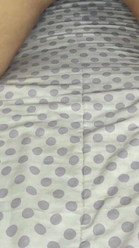 I Record My Big Ass Stepmother While She Plays in Bed in Leggings