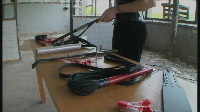 Absolute BDSM films - The original: Zapach BDSM - scena # 05
