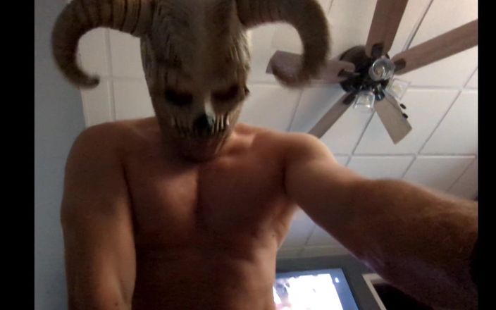 Bald Daddy: Balddaddy - sexy homem branco brinca com rabo marrom grande