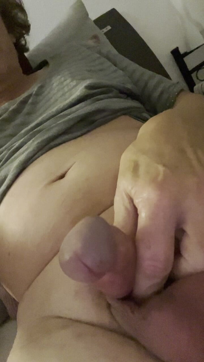 Mitchie: Honit Si Penis, Dokud Nevyvrcholíš...