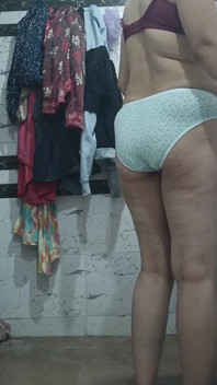 Spettacolo sexy di priya bhabi dipinto