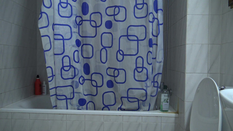 Souzan Halabi: Cette musulmane est choquée !! Elle voit accidentellement ma grosse bite !