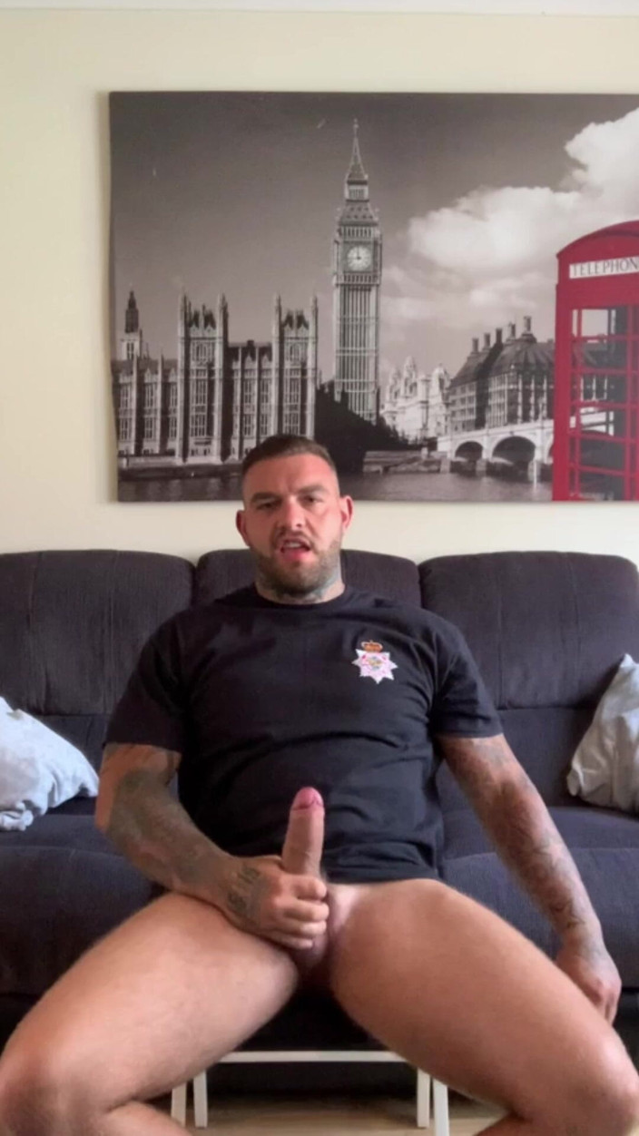 Andyleexxx: 消防士アンディ・カムズ