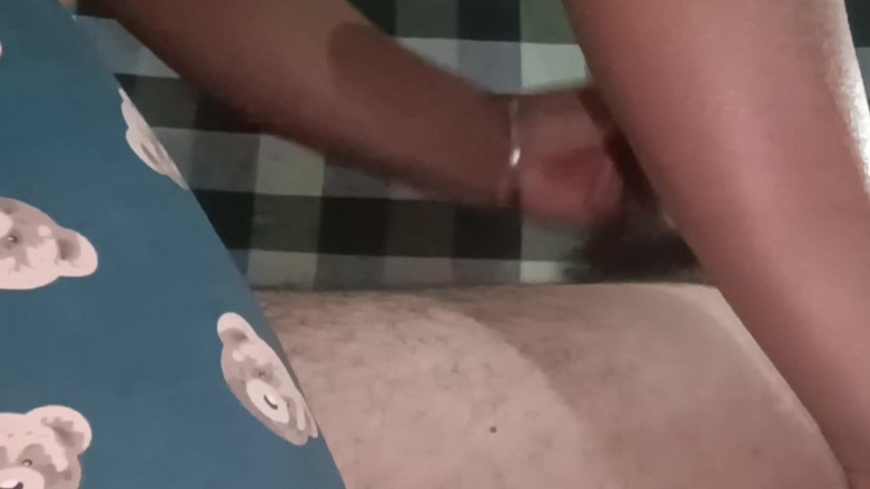 MHM: Bhabhi giải phóng nước của dương vật trong miệng cô ấy