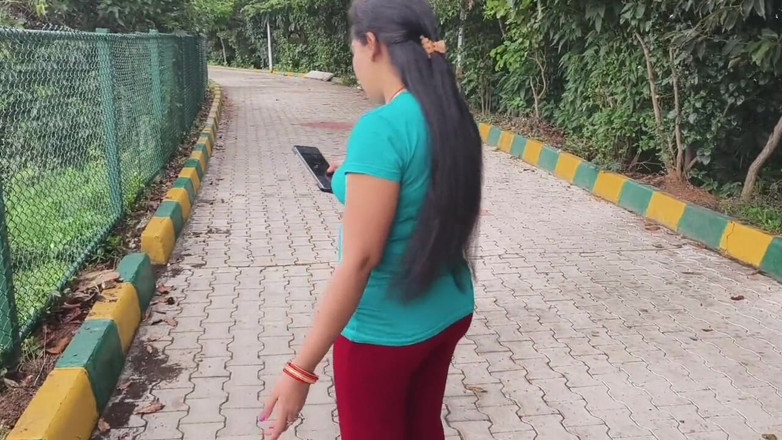 Sona bhabhi: Odia Desi Wife Enjoy with Her Boyfriend in Park