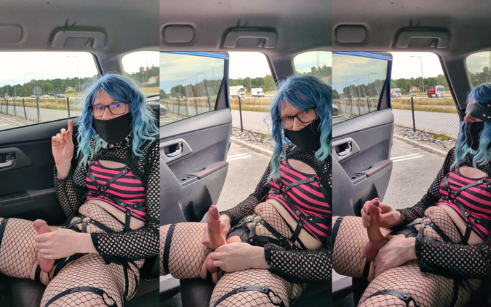 Miolee: Uge Risky Cumshot Close to a Highway While Blindfolded