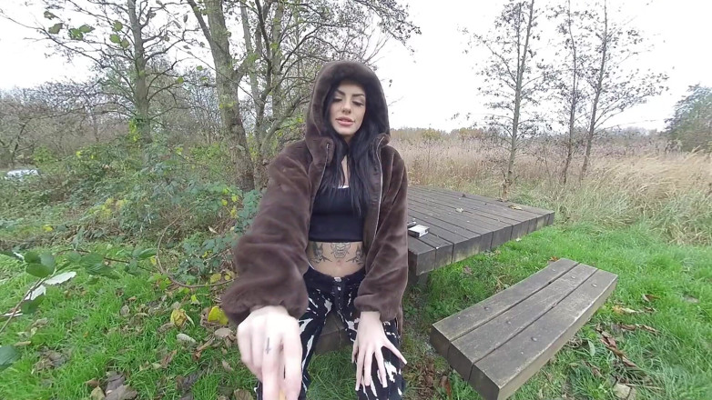 VR smokers HD-2D Videos Only: Shay London - roken