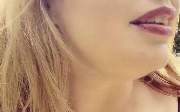 Alicia Rhodes: MiLF problemi della mia gattina pulsante dopo aver sbatteto il...