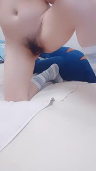 Tiny Pussy Hole Get Fuck by Dildo Perfec Hairy Pussy Cute Yes