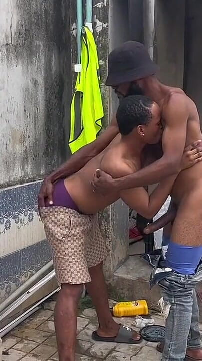 The Generator Repairer (Chief_daddyy) The Generator Repairer (Chief_daddyy)