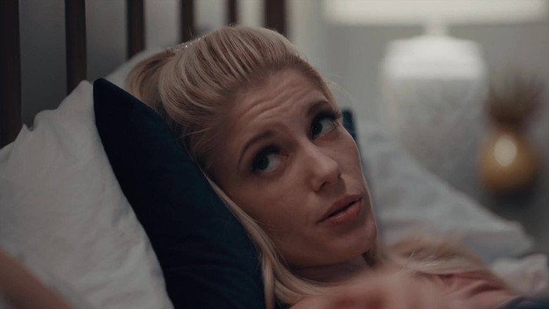 SweetheartVideo: Lesbijskie przyrodnie siostry 9 Scena 1