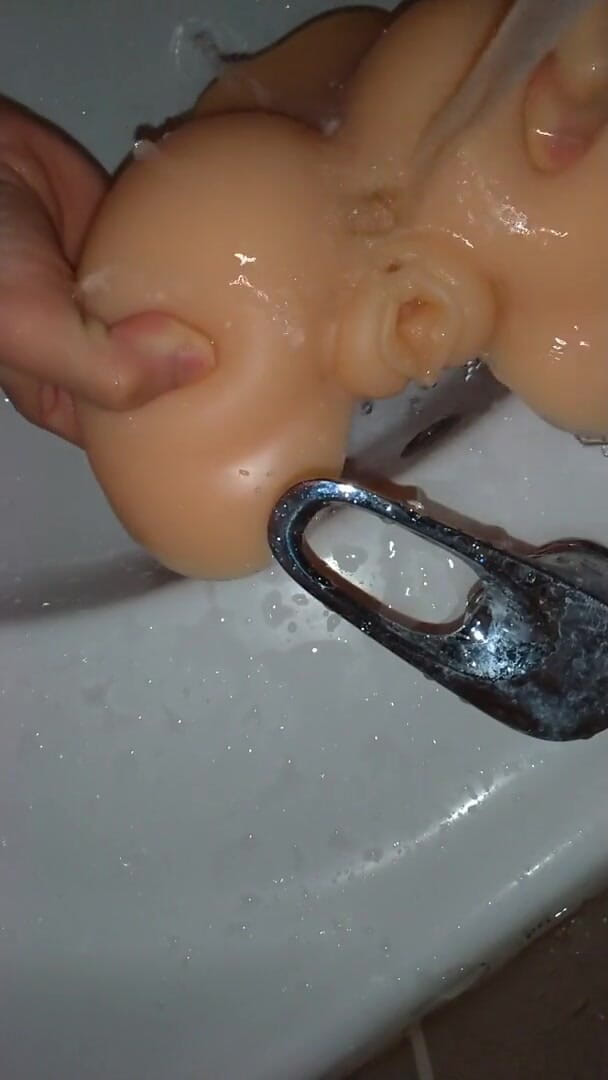 Kadir Reis: How to clean the sex toy