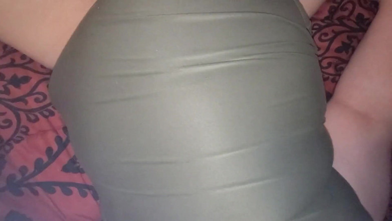 MrsPerfect69: Đụ cổ họng và nuốt
