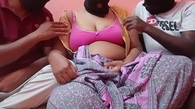 Tamil lesbian: Threesome Hot Sucking and Masturbation