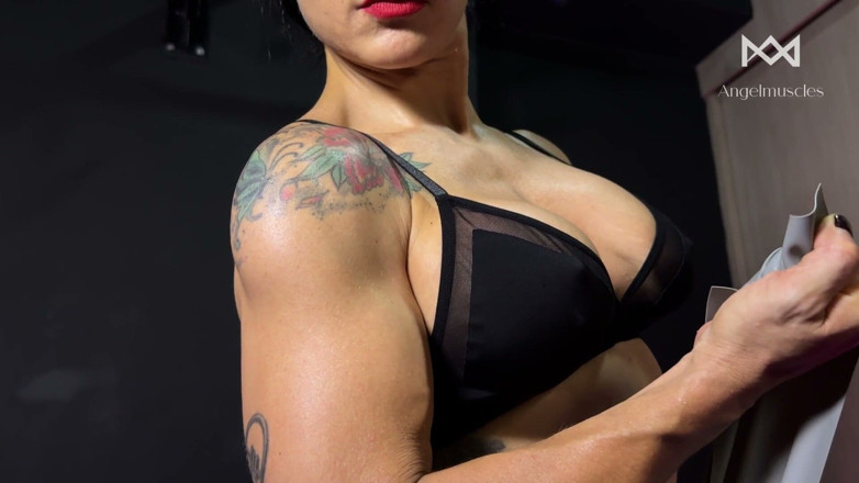 Angelmuscles: 解剖学クラス 上腕二頭筋、肩、そして完璧な筋肉収縮 パート2