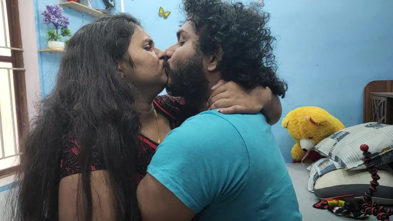 Vaigavarun45: malloo hot patni sautele bhaee ke saath chudaee karti hai...
