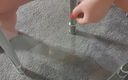 Mandy Foxxx: Esguichando na mesa de vidro e depois lambendo tudo limpo