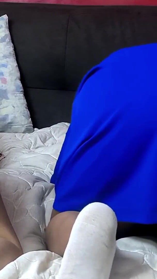 Salma Arab: アラブのレズビアンティーンがホット熟女にキャスティングされた