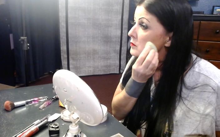 Abby Anna: Lippen tot zweepslagen make-up