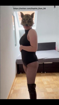 I want to play with you in my bed