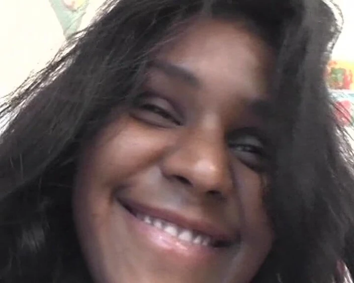 Filles Francaises: Perfect Ebony From France Got Big White Load on Face