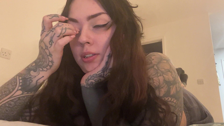 Miss Valentina: Non riesco a smettere di stadigliare