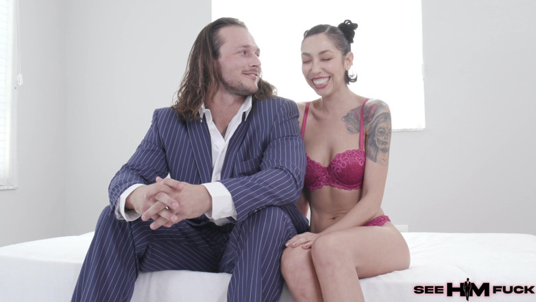 See him fuck: นายหน้าอสังหาฯ สนุกๆ นำแสดงโดย Liam Needsom กับ Xochi Moon