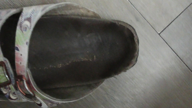 tammara big: Sandal bekerja dengan kaki saya