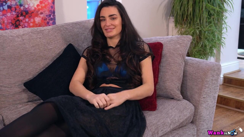 Wank it Now: Laura S - Out the Friendzone
