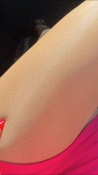 Ik hou van nylons in de auto