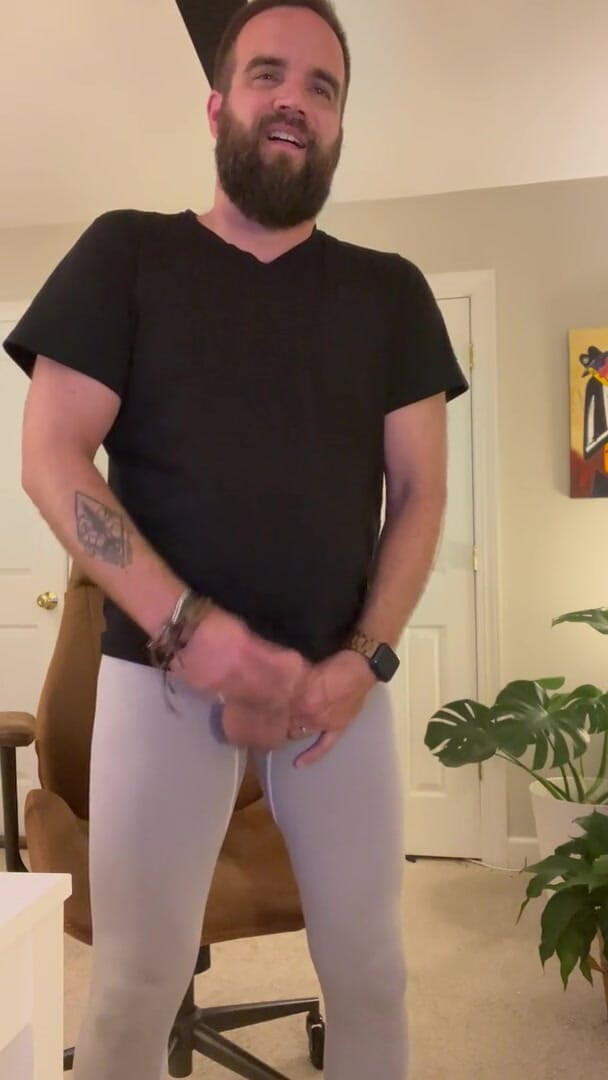 GKM888: Amazing cumshot session