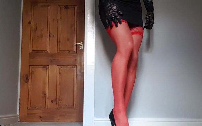 JessicaXD: Une telle taquine, tu peux lever ma jupe et me...