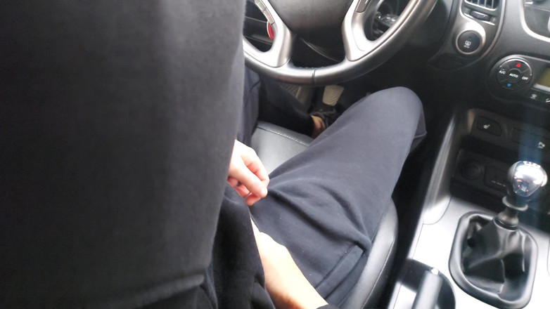 Step Mommy: La calda miLF stuzzica un tassista in macchina, con le...