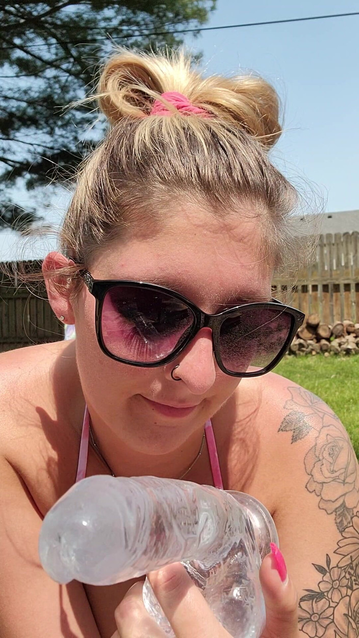 Hotwife Lexi Love: Hotwife Lexi Love Masturbates in the Yard While Neighbor Is...