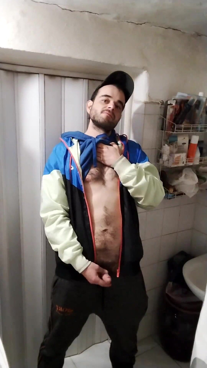 jerkofflover: Ich zu meinem Ex-Freund im Badezimmer, weil er eingeschlafen ist...