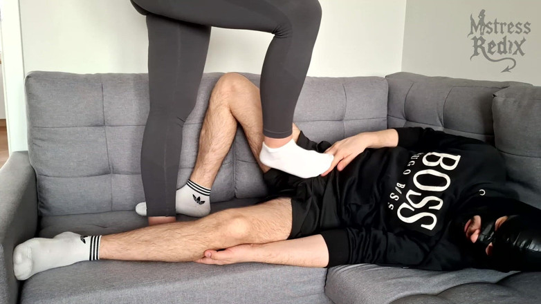 Mistress Redix: Calcetines de sesión de pegada de pelotas # 1: patear, abofetear y...