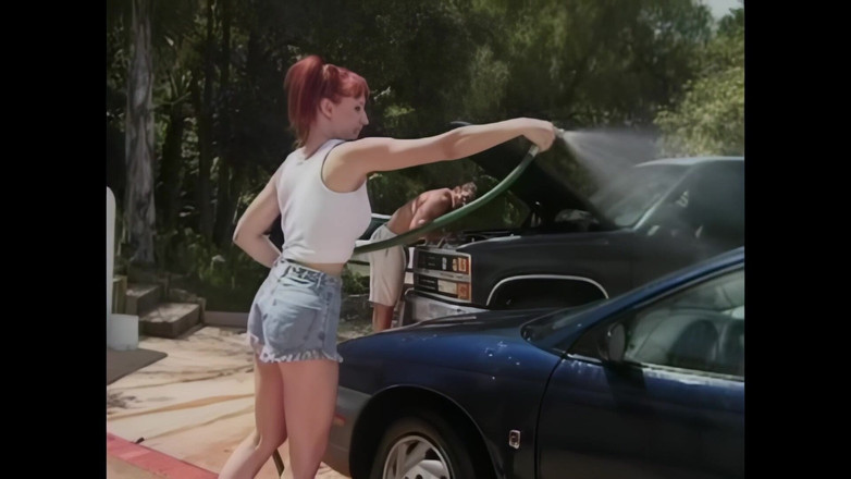 Blitzporn: Blair Segal: Cuci mobil dan bercinta di bawah sinar matahari