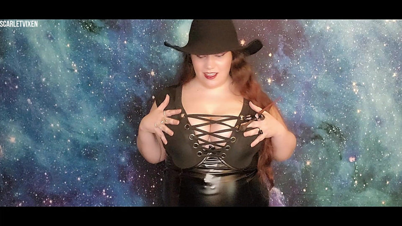 Scarlet Vixen: La transformation de la potion de brassage de la sorcière