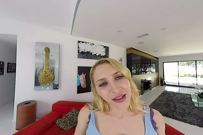 RealHotVR: Alix Lynx vit son fantasme de baiser son beau-fils - COACHING...