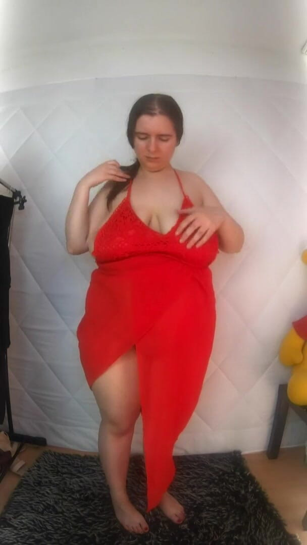 Lingerie Review: Kleider versuchen, unzensiert