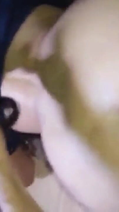 Kavita69: Pantat bahenol tante seksi ini dientot gaya doggy habis-habisan sampai...
