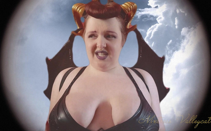 Mxtress Valleycat: Cosplay Day Drain