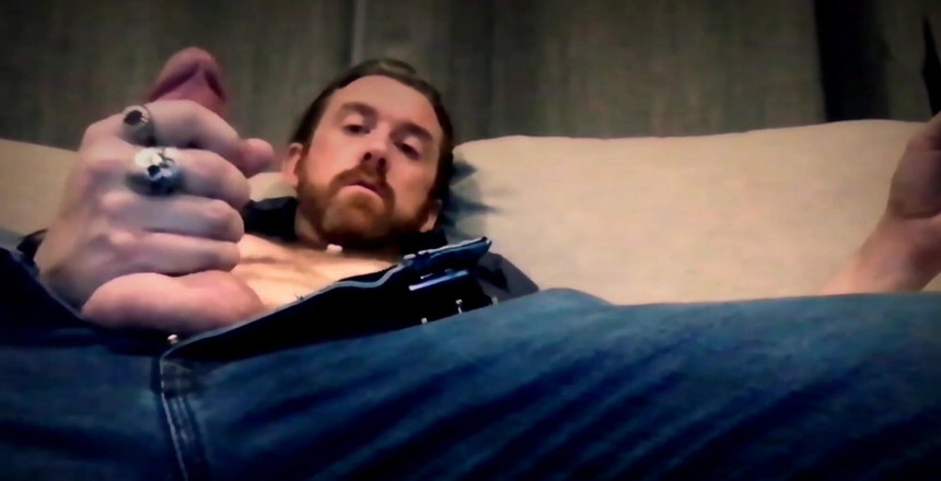 Dirty Talking Guy: Moje video mrdkové děvky z druhého dne