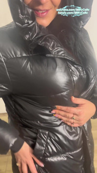 Seductive Stockings & Long Puffy Jacket Cozy Fetish Play with an American MILF