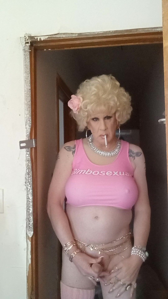 Mshollbrook: Bimboseksual