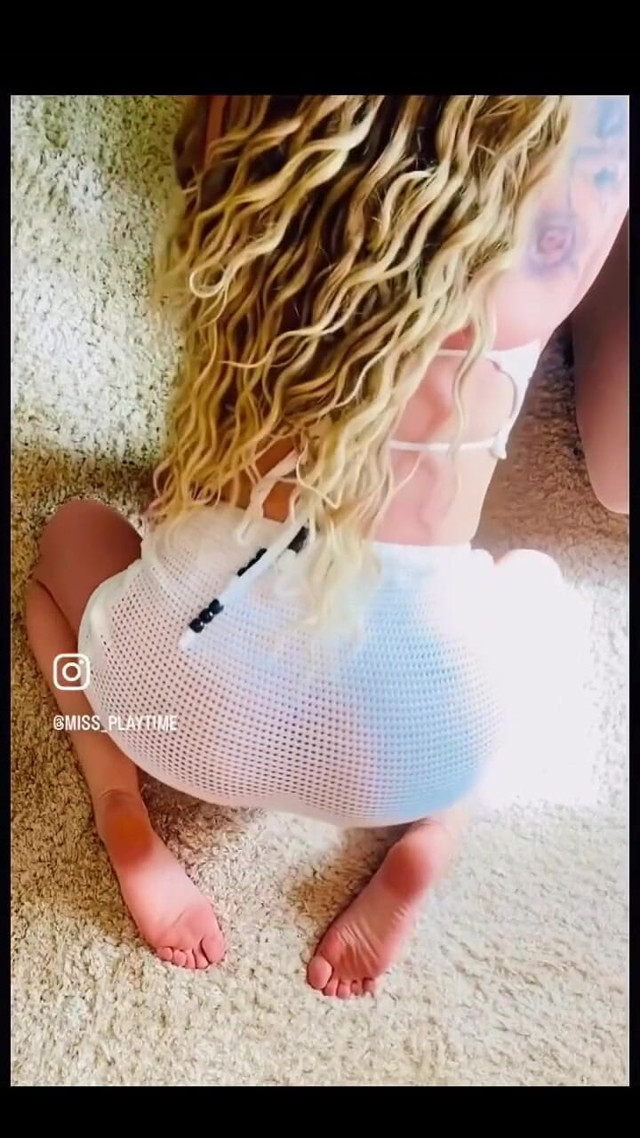 Innocense Teasing (Miss PLAYtime) Innocense Teasing (Miss PLAYtime)
