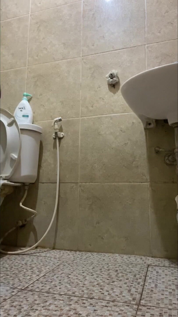Jameson Official: Pipe Pinoy Et Éjaculation Dans Les Toilettes